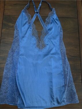 Victoria's Secret Blue Satin Chemise Intricate Lace Romantic Size Small